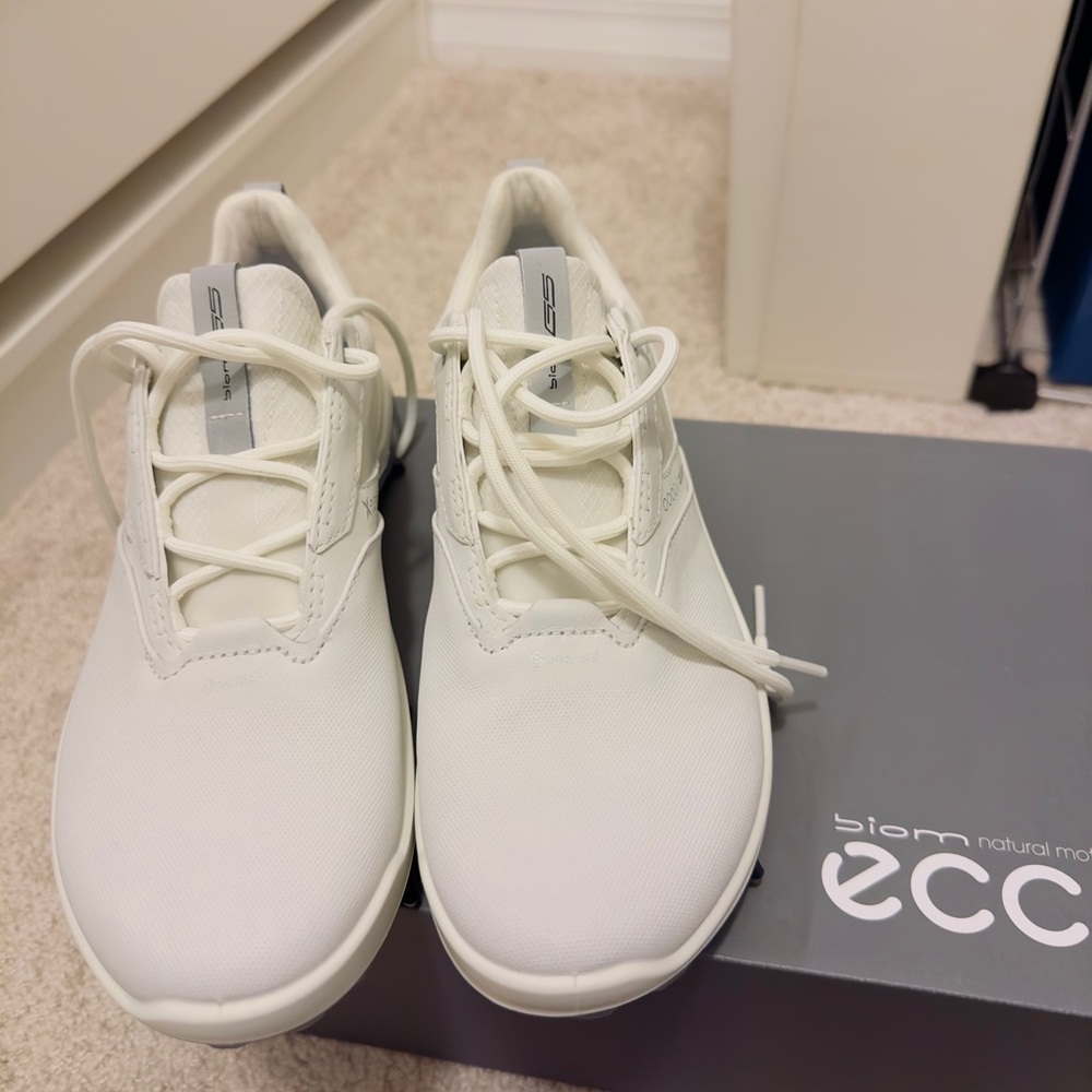 Ecco women golf shoes